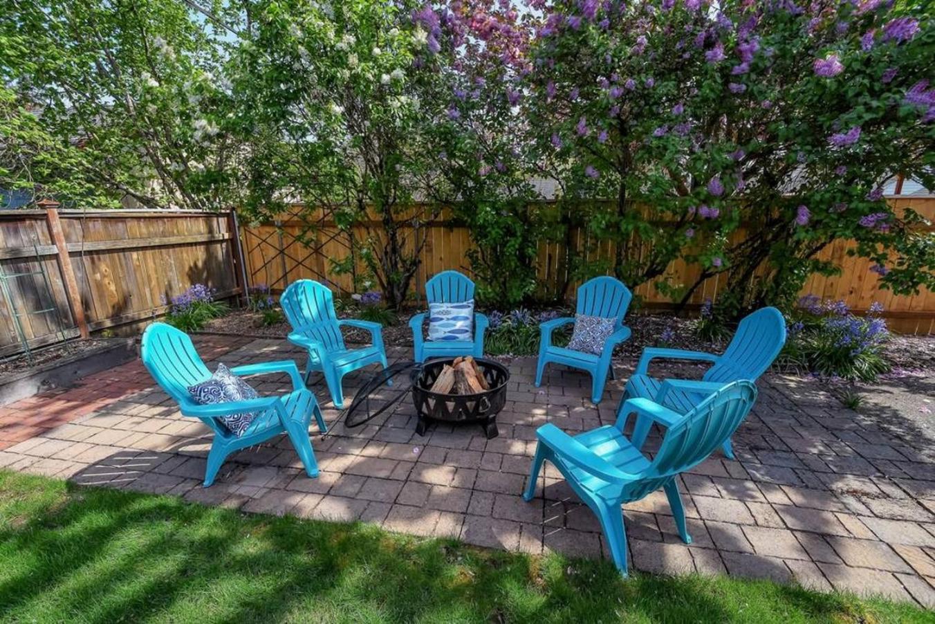 Style Meets Comfort In Beautiful Design Vancouver Dış mekan fotoğraf
